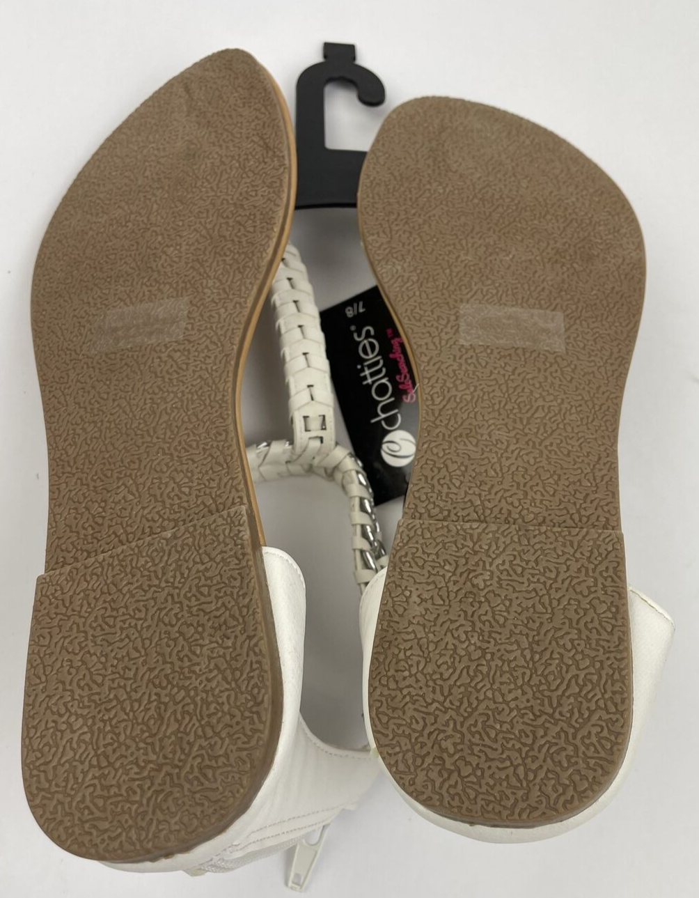 NWT Chatties Womens Sandals With White Silver Metal Straps Zipper Heel size 7/8