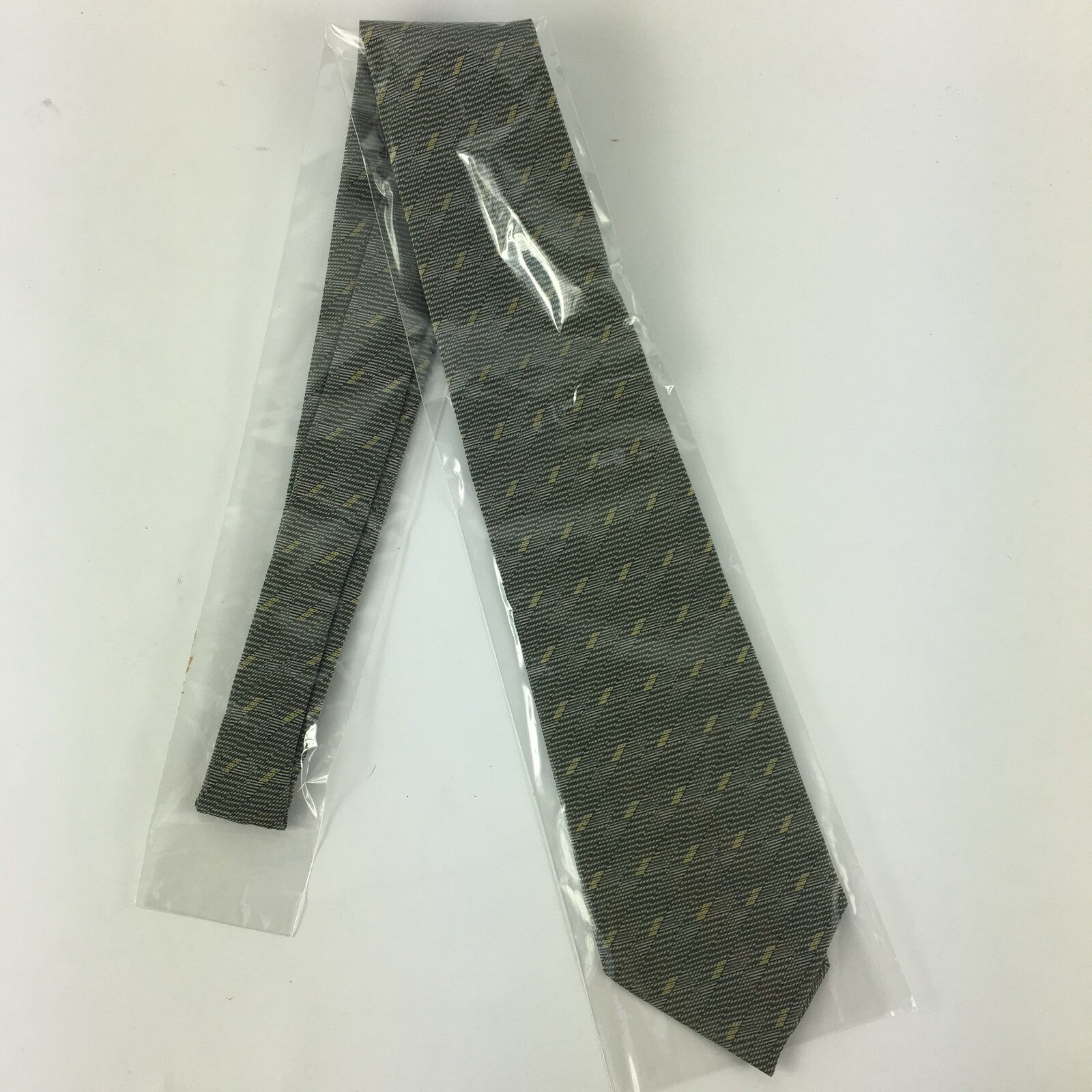 Genuine DKNY 100% Silk Handmade Stylish Formal/Casual Tie Multi Coloured