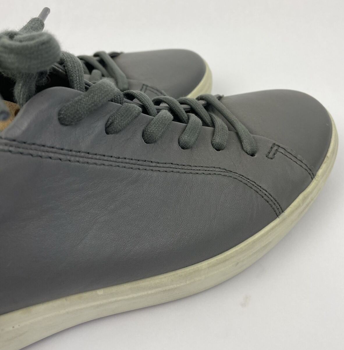 Men's 11 11.5 45 Ecco Soft 7 Urban Shoes Sneaker Gray Perforated Leather Lace-Up