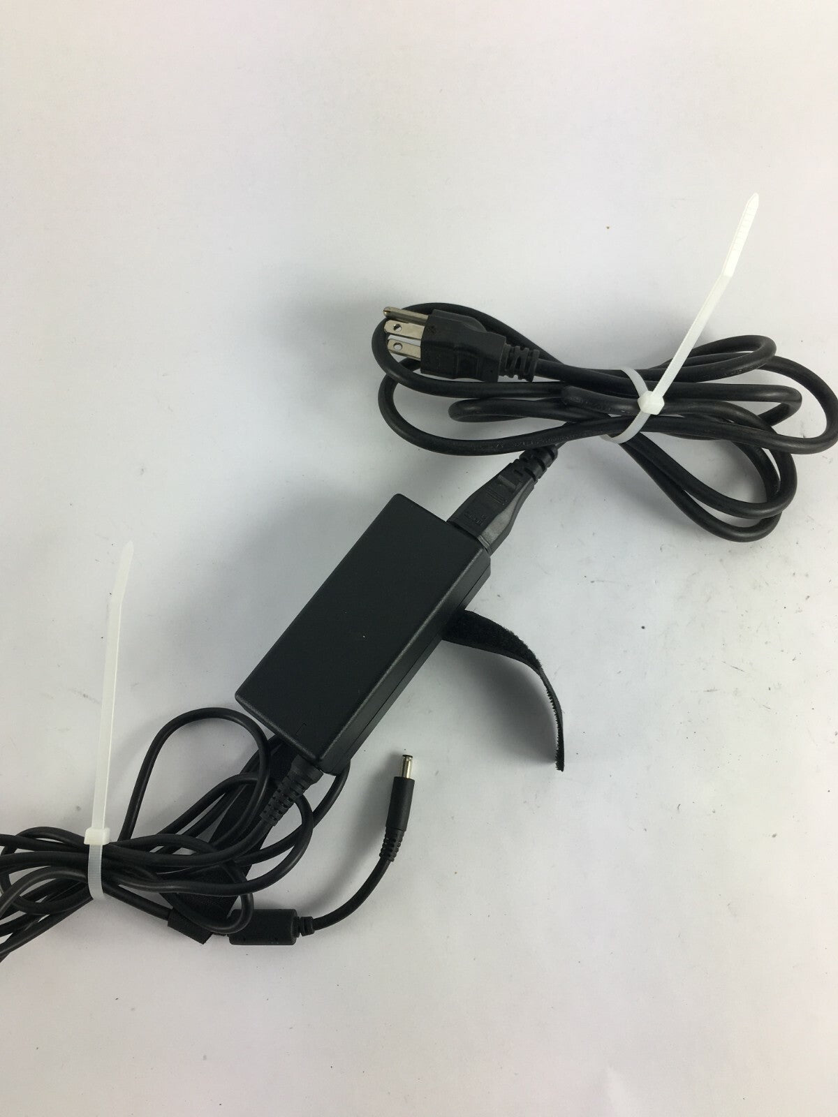 Genuine Dell PA165002D4 Output 19.5 V 3.34 A PA12 Power Supply Adapter A43