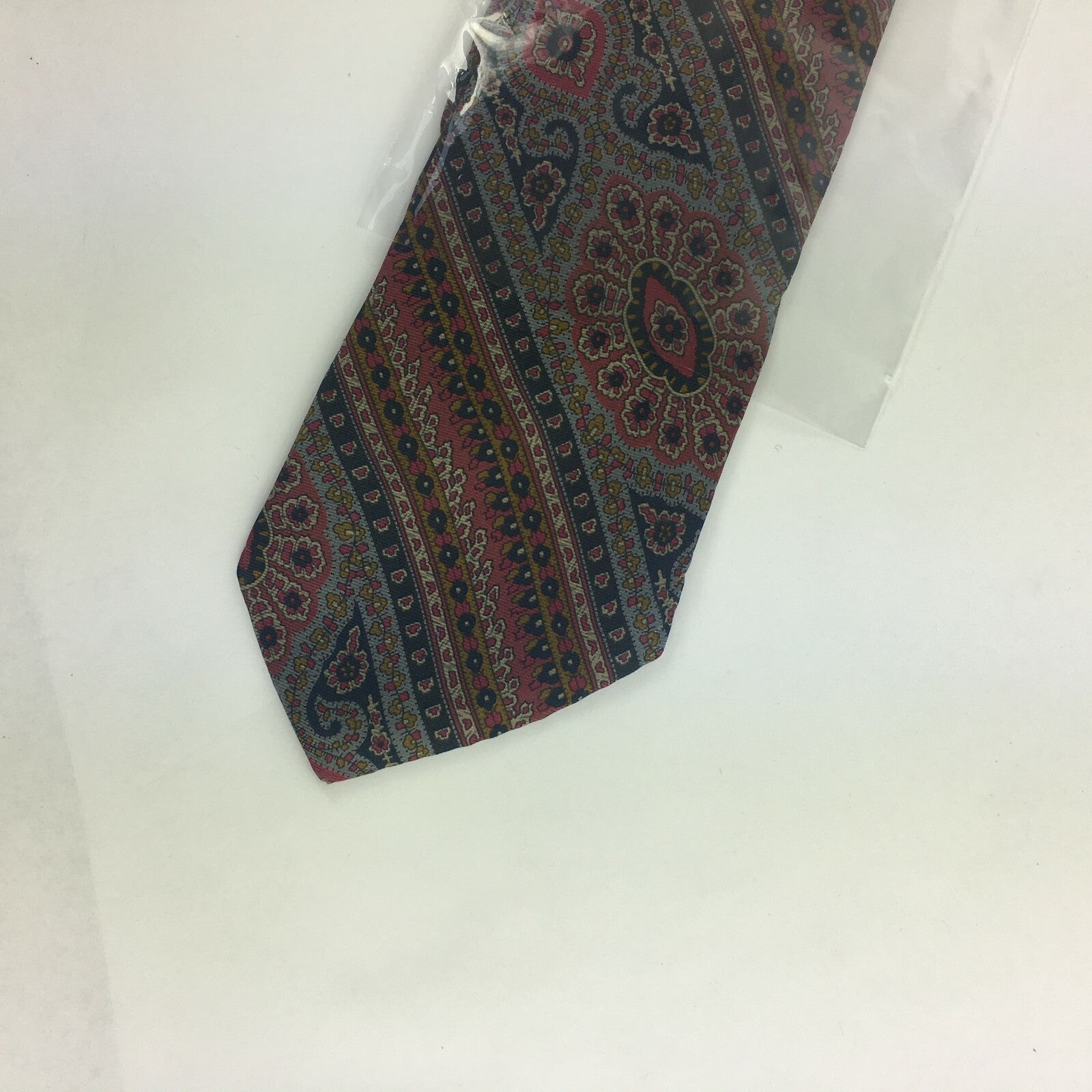 Genuine Windsor 100% Silk Handmade Stylish Formal/Casual Tie Multi Coloured