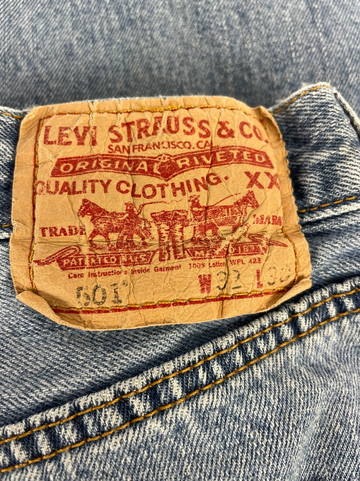 Levi's Men's Light Blue 501 Classic Fit Jeans Size W 32 L30