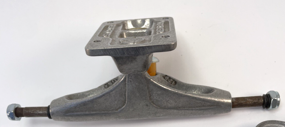 Vintage Tracker Trucks Skateboard Truck Parts Dart RTS RTX Base Plates Hangers