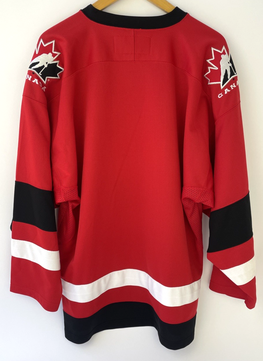 Nike Team Canada Vintage Hockey Jersey Maple Leaf Red White Black Adult Size L