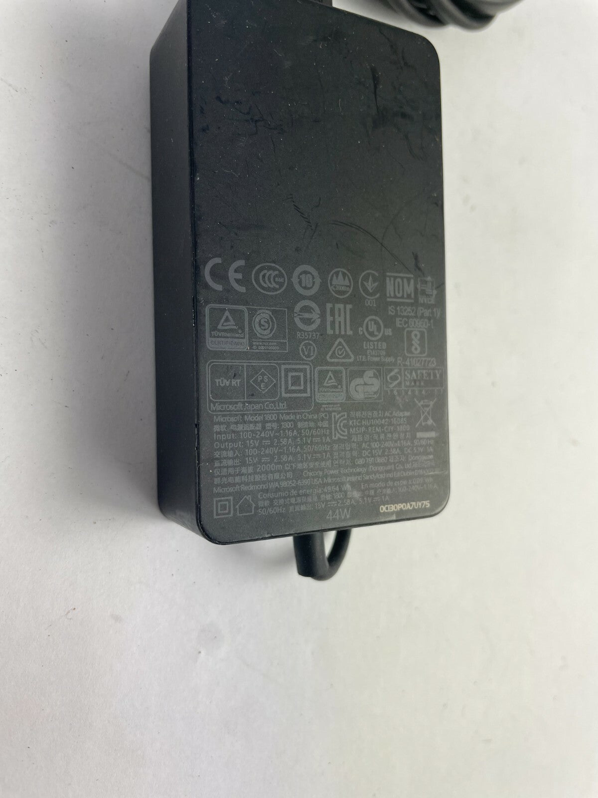 Genuine Ac Adapter Output 15 V 2.58 A  Power Supply Adapter A95