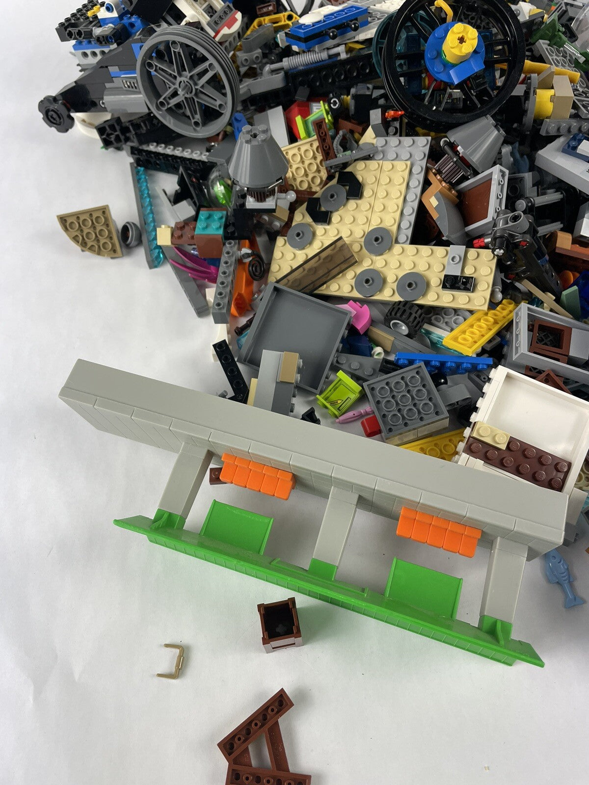 lot of LEGO 5 lbs Pounds Bulk Lot of Loose Legos Pieces Bricks Parts *CLEAN* L6