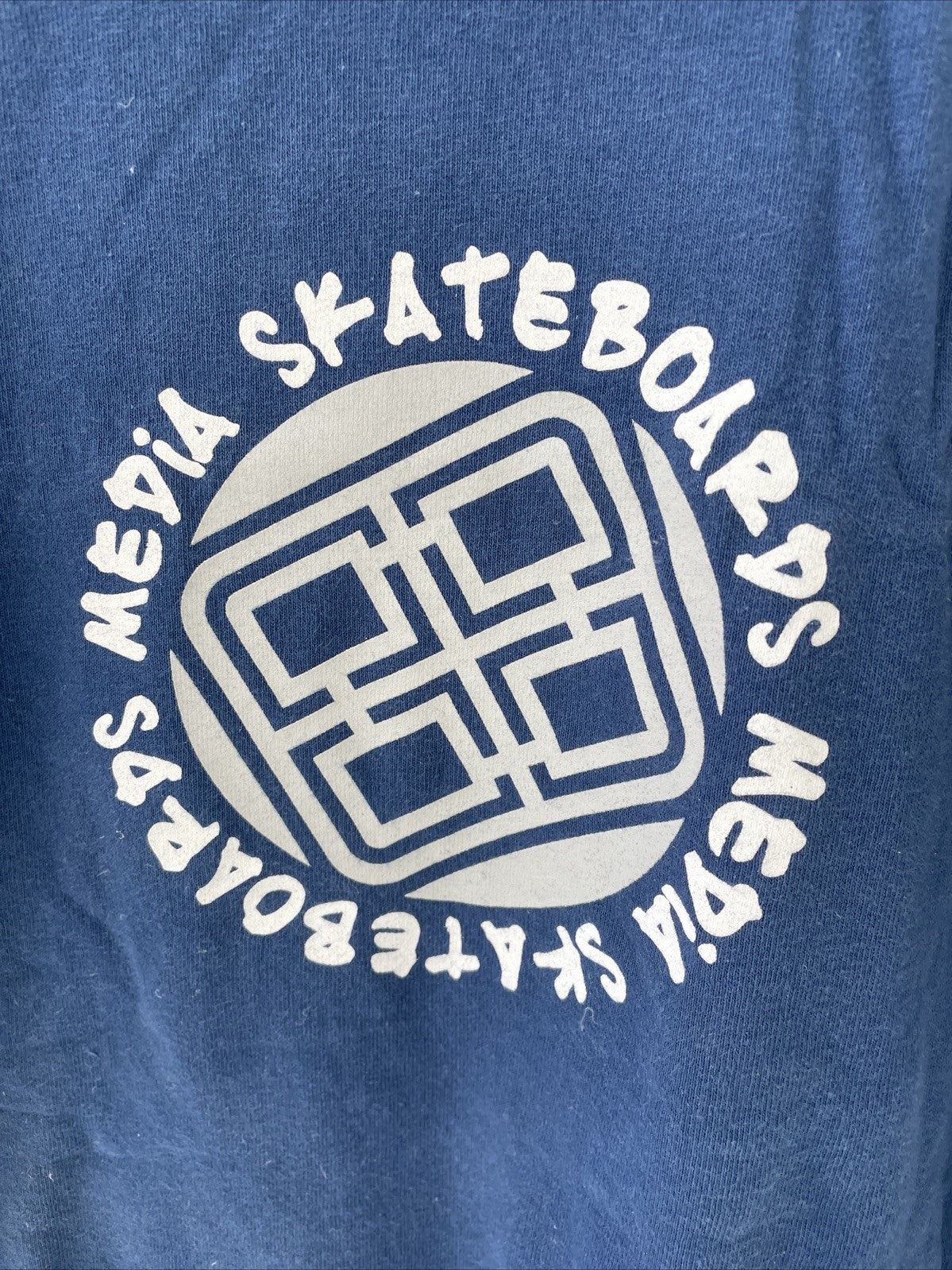 2 x VTG 00s Media Skateboards Logo Y2K Skater Sk8 Blue T Shirt Size Large  RARE