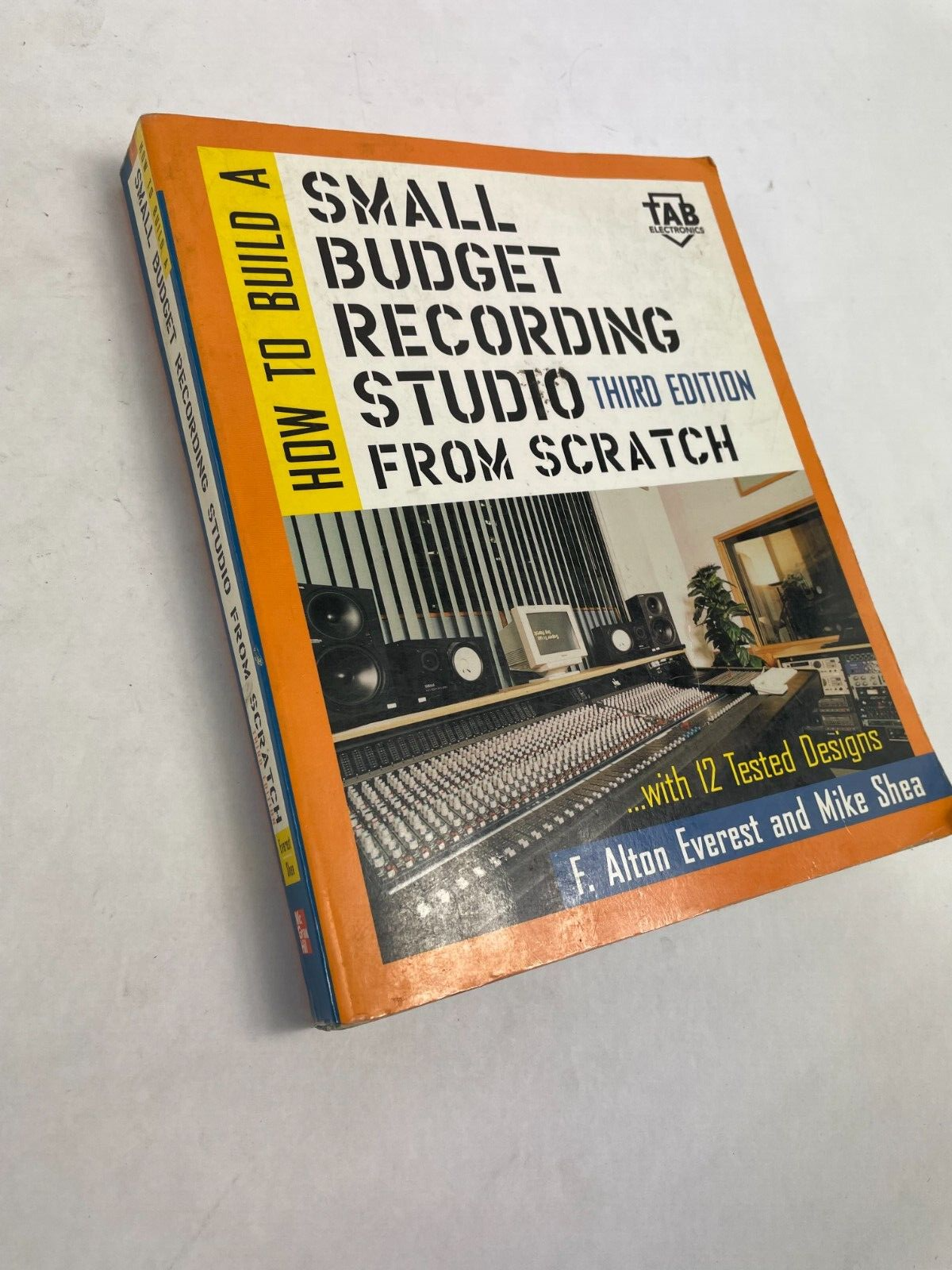 How to Build a Small Budget Recording Studio From Scratch