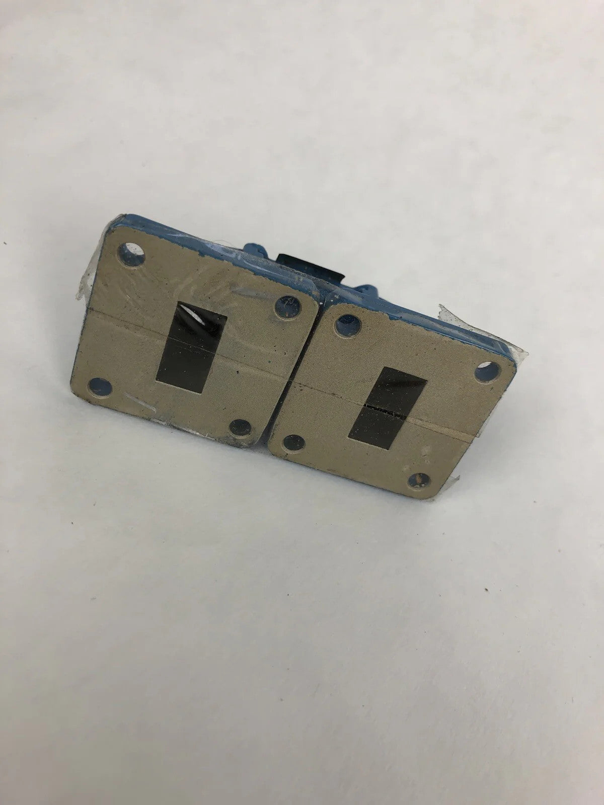 Arra AW1807 Waveguide Crossguide 12.4 to 18 GHz, 1.05 VSWR, 180° E Plane Bend