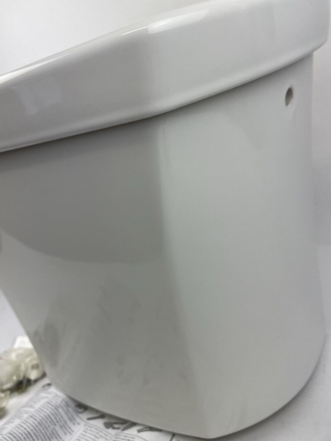 Kohler K-4468-T-0 Wellworth white toilet tank with trip lever and flush valve