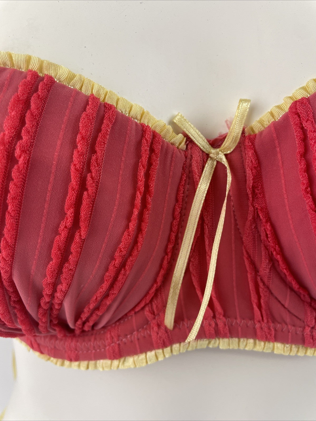 Fashion Forms Crushed Velvet Pink Designer Brassiere Bra Sz 34C  34 C