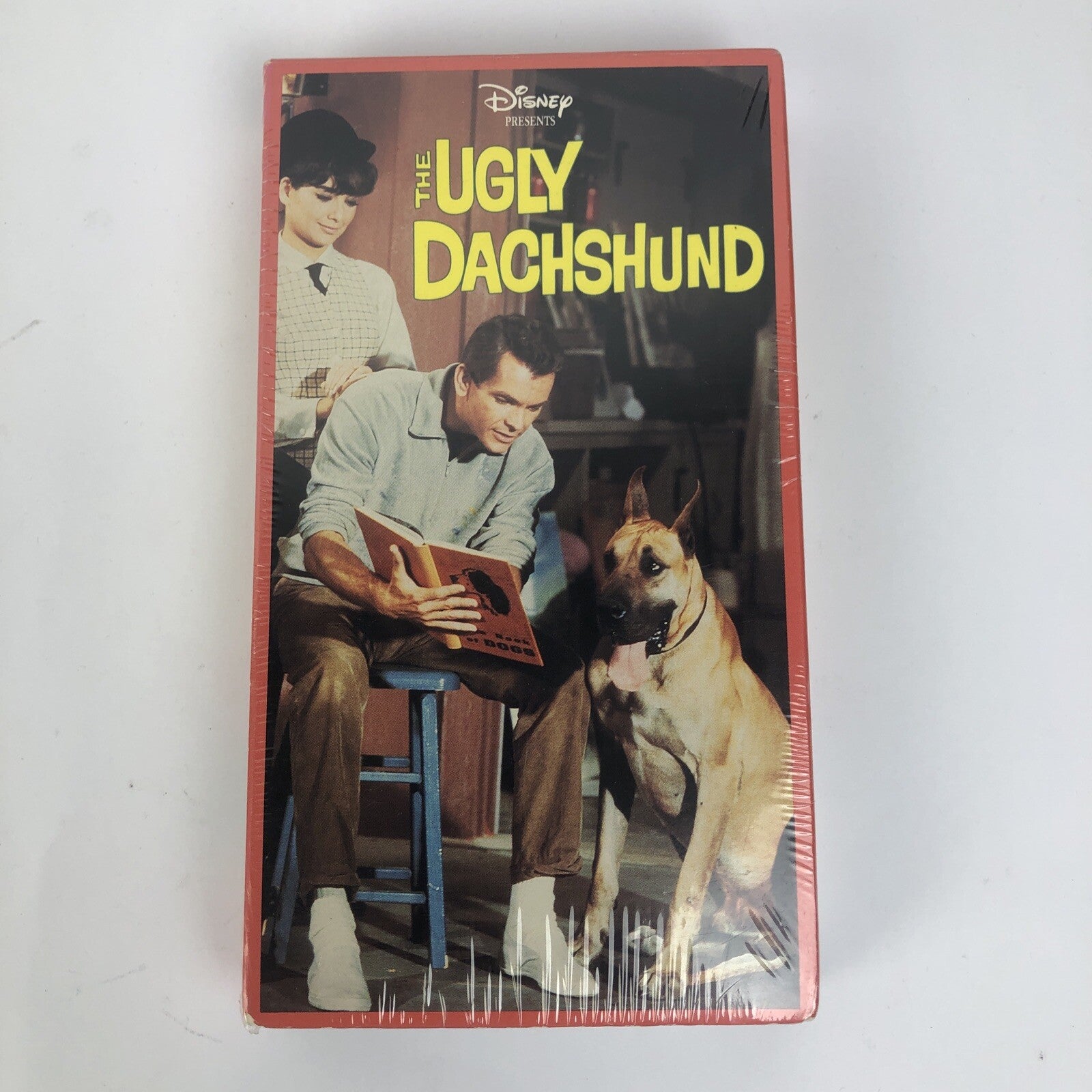 NEW VHS THE UGLY DACHSHUND WALT DISNEY DEAN JONES SEALED - LOOK