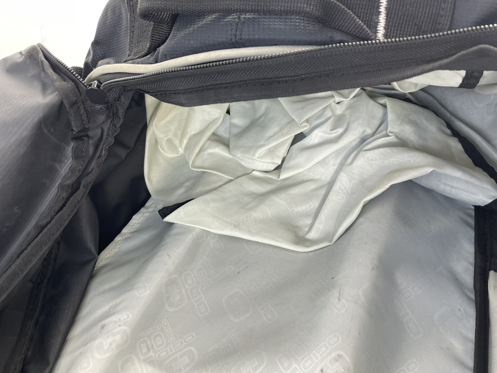 OGIO SLED TRAVEL BAG.  BLACK 28 inch ROLLING CART TRAVEL BAG.  