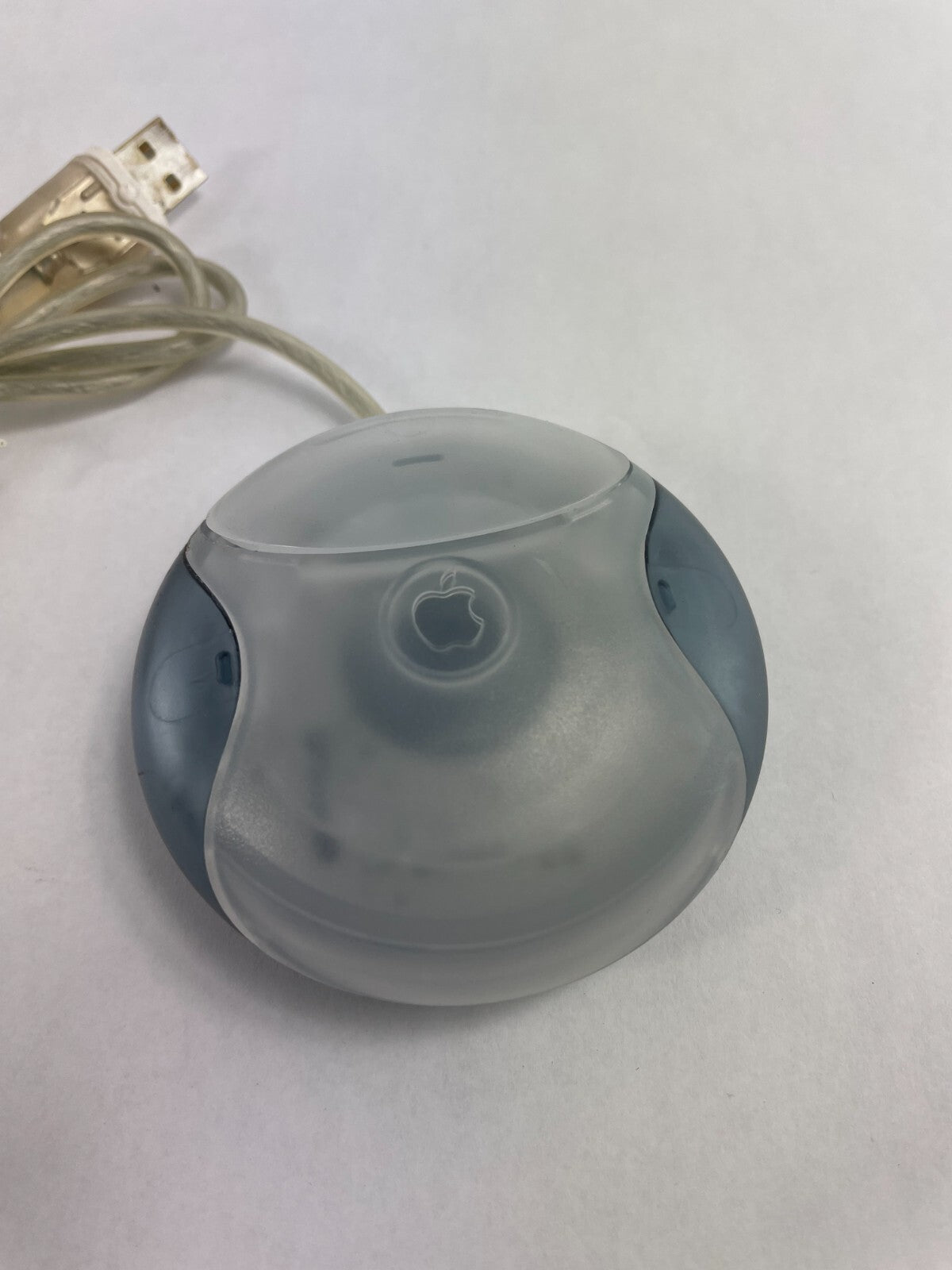 Vintage Apple USB Mouse  Model Number M4848 For Home or Office Use
