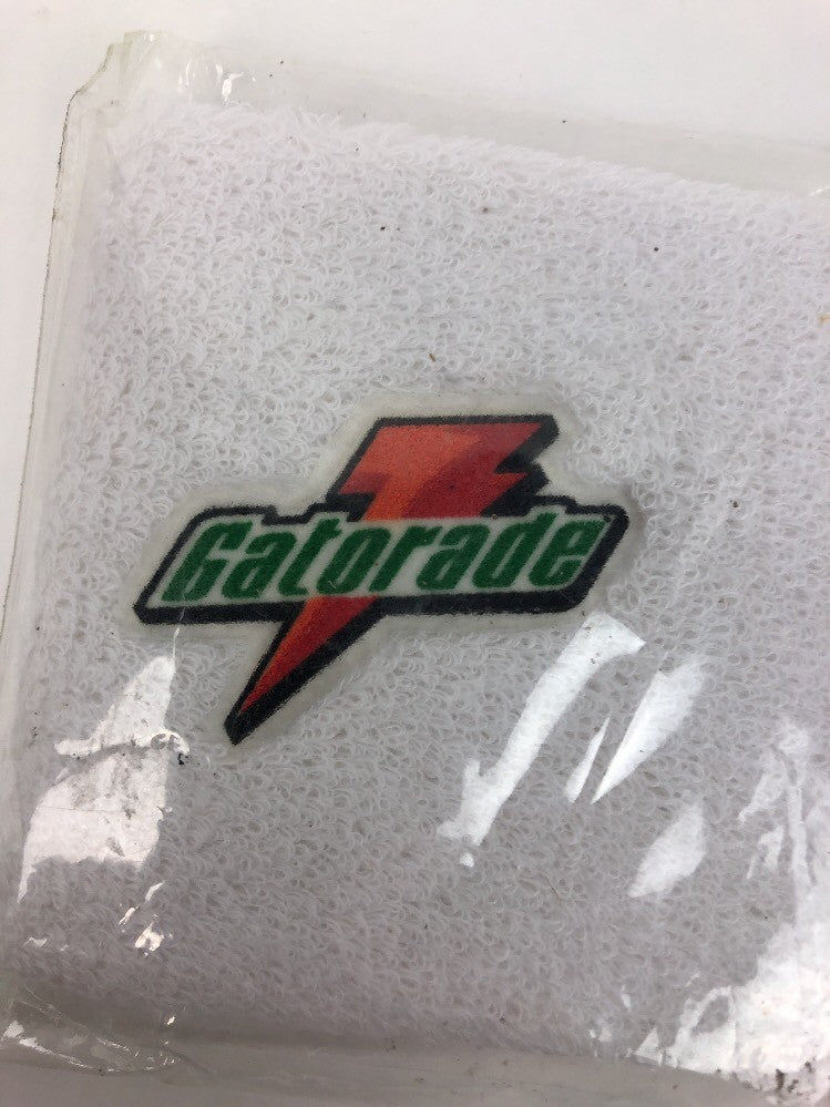 NEW IN PACKAGE! 1 Gatorade Sweatband / Wristband - PLAY LIKE THE PROS FS