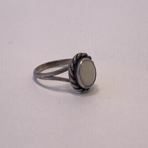 Native American Mother of Pearl 925 Sterling Silver Ring Size 5 VINTAGE