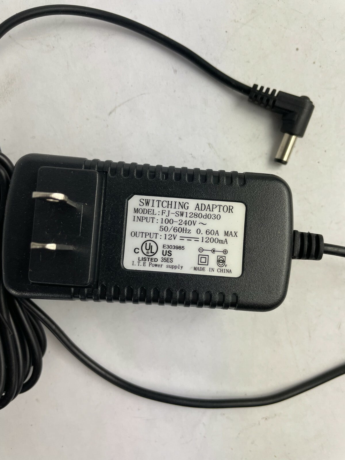 Genuine Ac Adapter FJ-SW1280D03 Output 12 V 1200mA  Power Supply Adapter A77