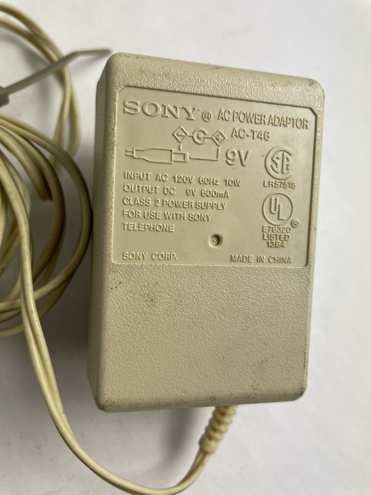 Genuine SONY AC-T4G AC Adapter Output 9 V 0.6 A Power Supply Adapter A97