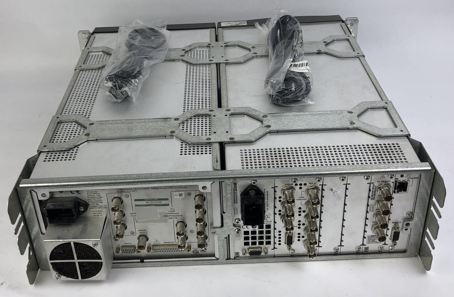 Tektronix WFM 601i + Tektronix WFM 700 Duel Half Rack Rackmount Deluxe Case LOOK