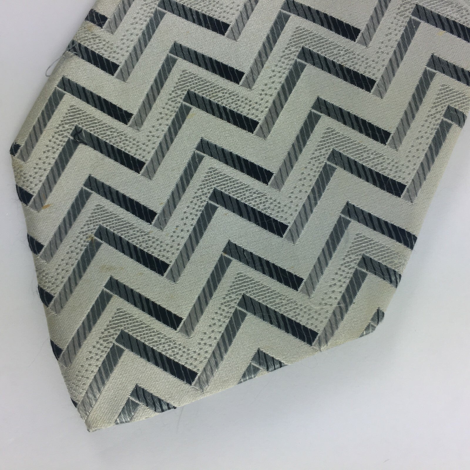 Genuine PierreCardin 100% Silk Handmade Stylish Formal/Casual Tie Multi Coloured
