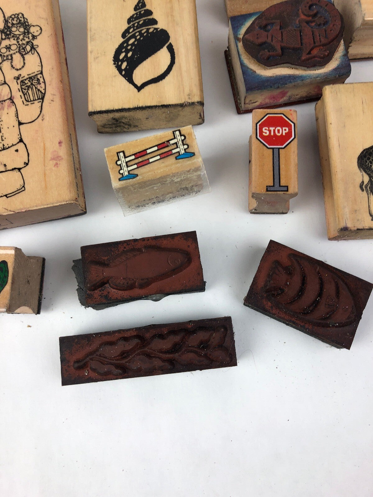 Lot of 75 x Pieces Rubber Stamp Lot Assorted Farm Animals Christmas Quotes Fish