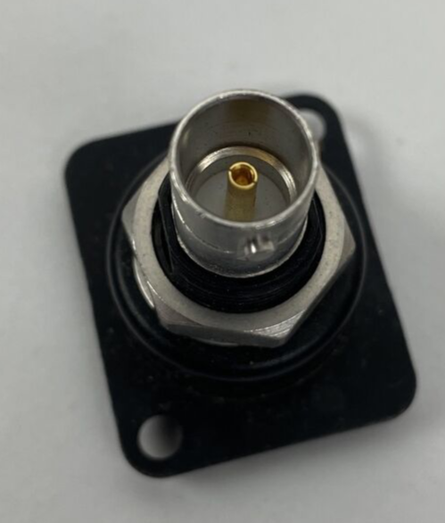 Neutrik NBB75DFI Panel D-Mount BNC to BNC Barrel Isolated - BLACK