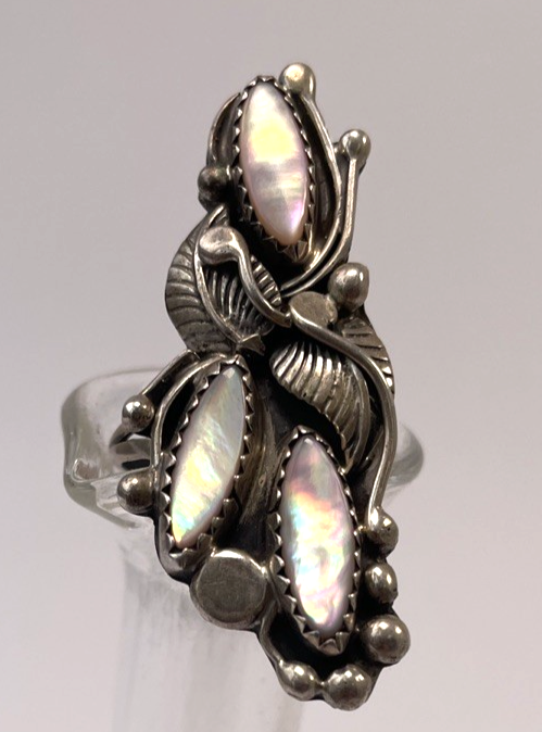 Native American Navajo Sterling Silver 925 Mother of Pearl Ring Size 5.5 Vintage