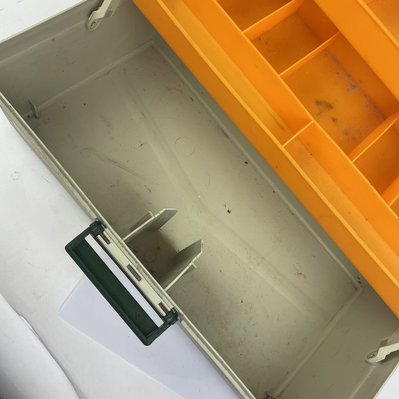 Vintage Rebel 600 Hard Plastic 3 Tray Fishing Tackle Gear Lure Box - VGC LOOK