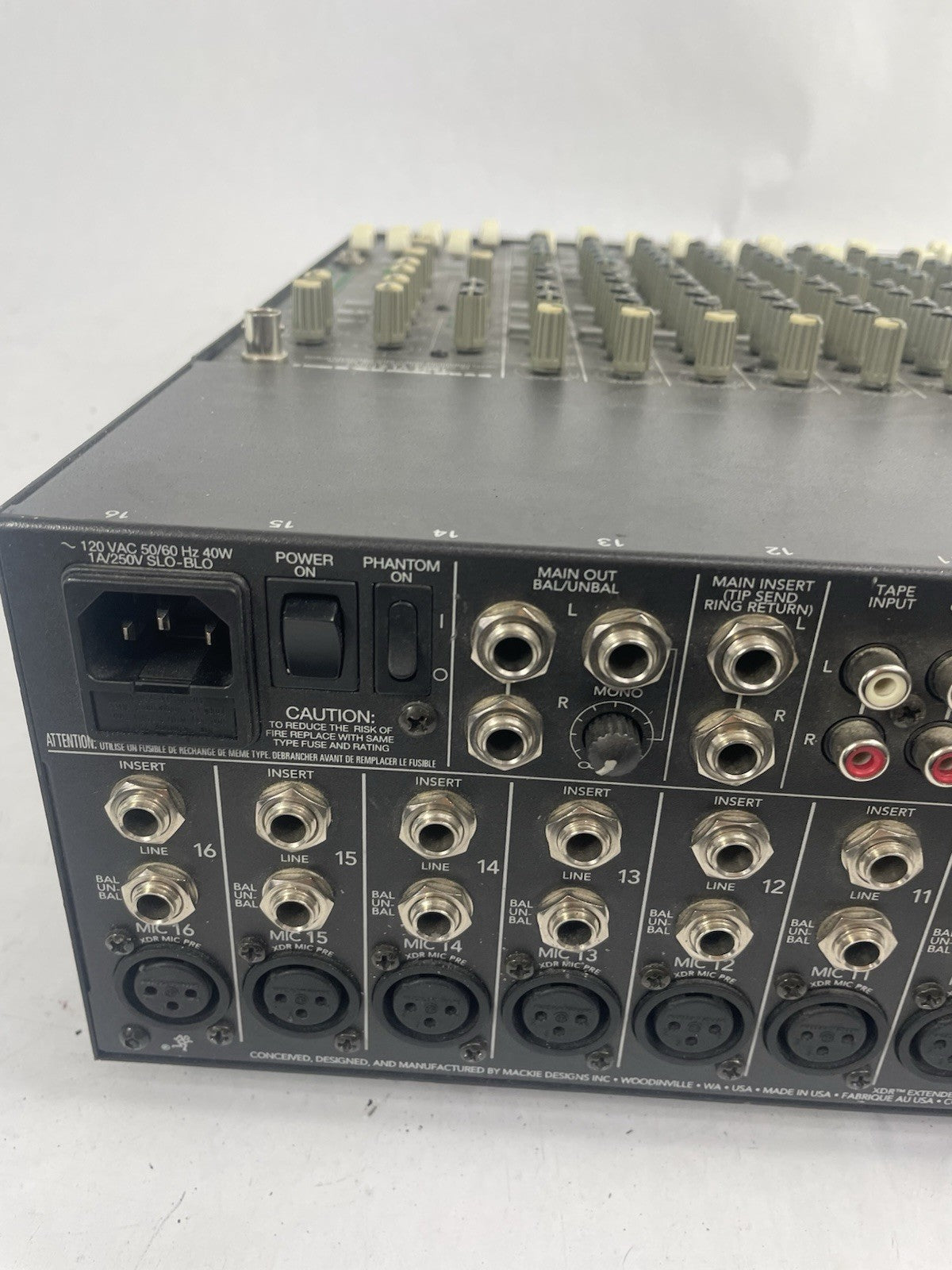 Mackie 1604-VLZ PRO 16 Channel Mic Line Mixer