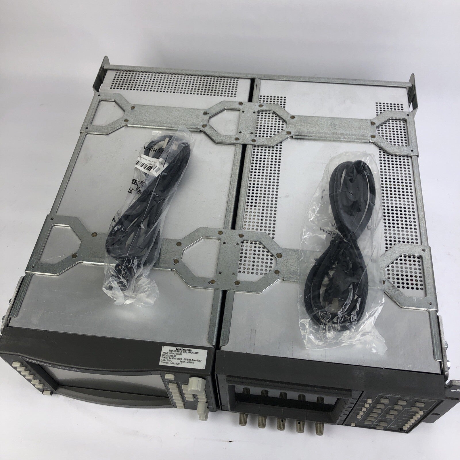 Tektronix WFM 601i + Tektronix WFM 700 Duel Half Rack Rackmount Deluxe Case LOOK