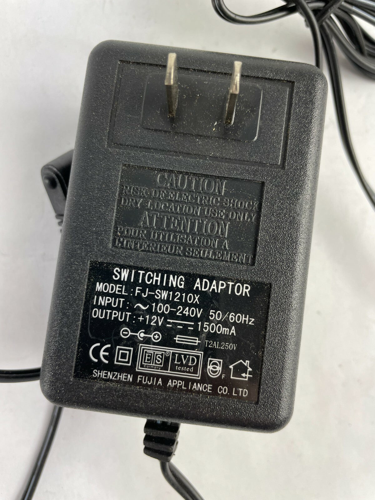 Genuine Ac Adapter FJ-SW1210X Output 12 V 1500 mA Power Supply Adapter A84