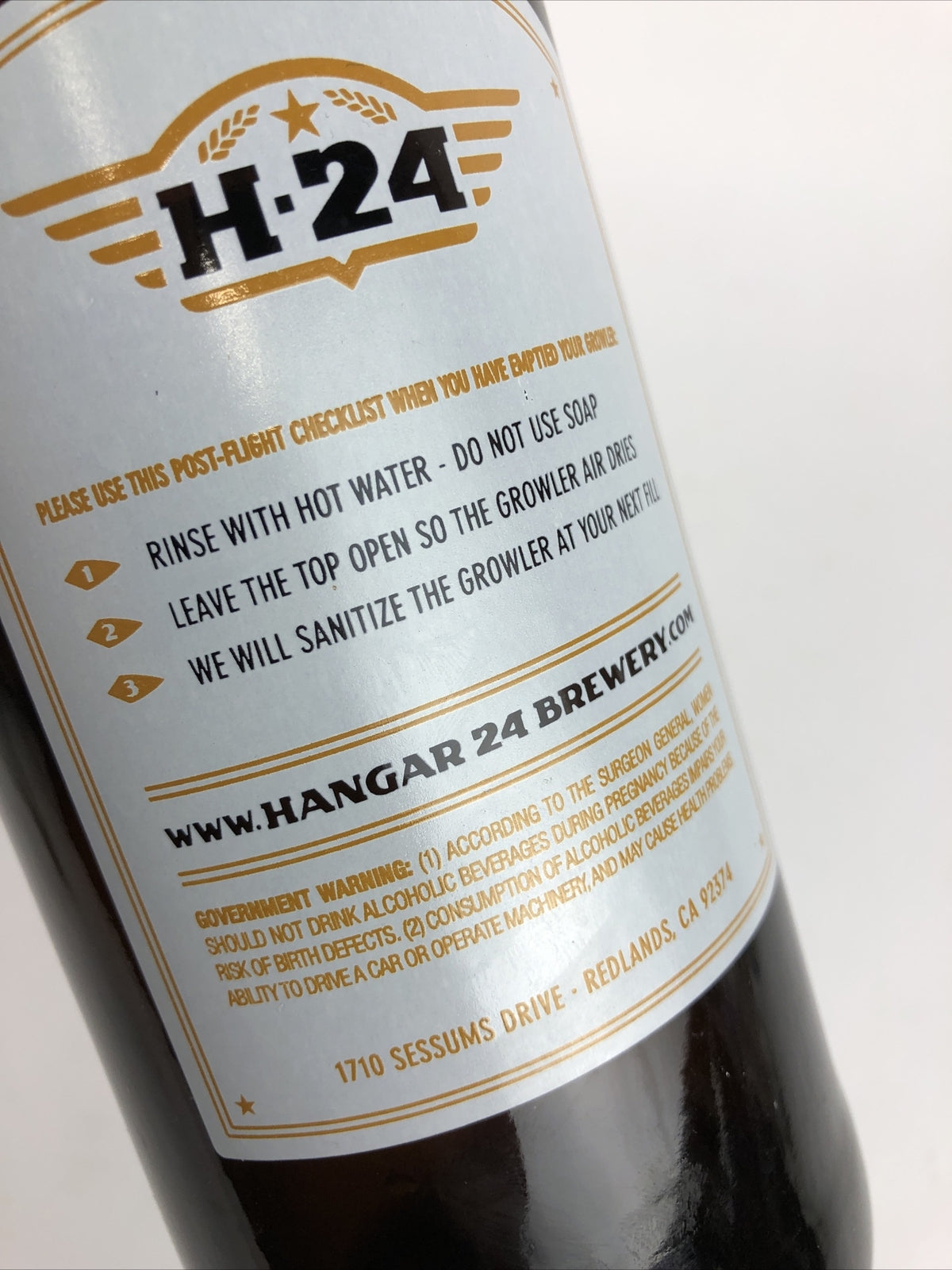 Hangar 24 Craft Brewery Pop Top 1 L Growler Beer Micro Brew Redlands California