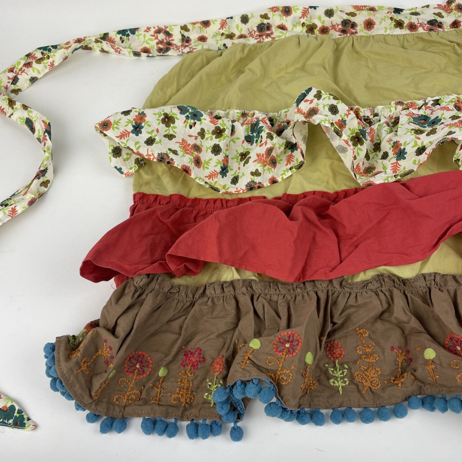 Natural Life - Bohemian Pom Pom Sequin Embroidered Waitress Server Fashion Apron