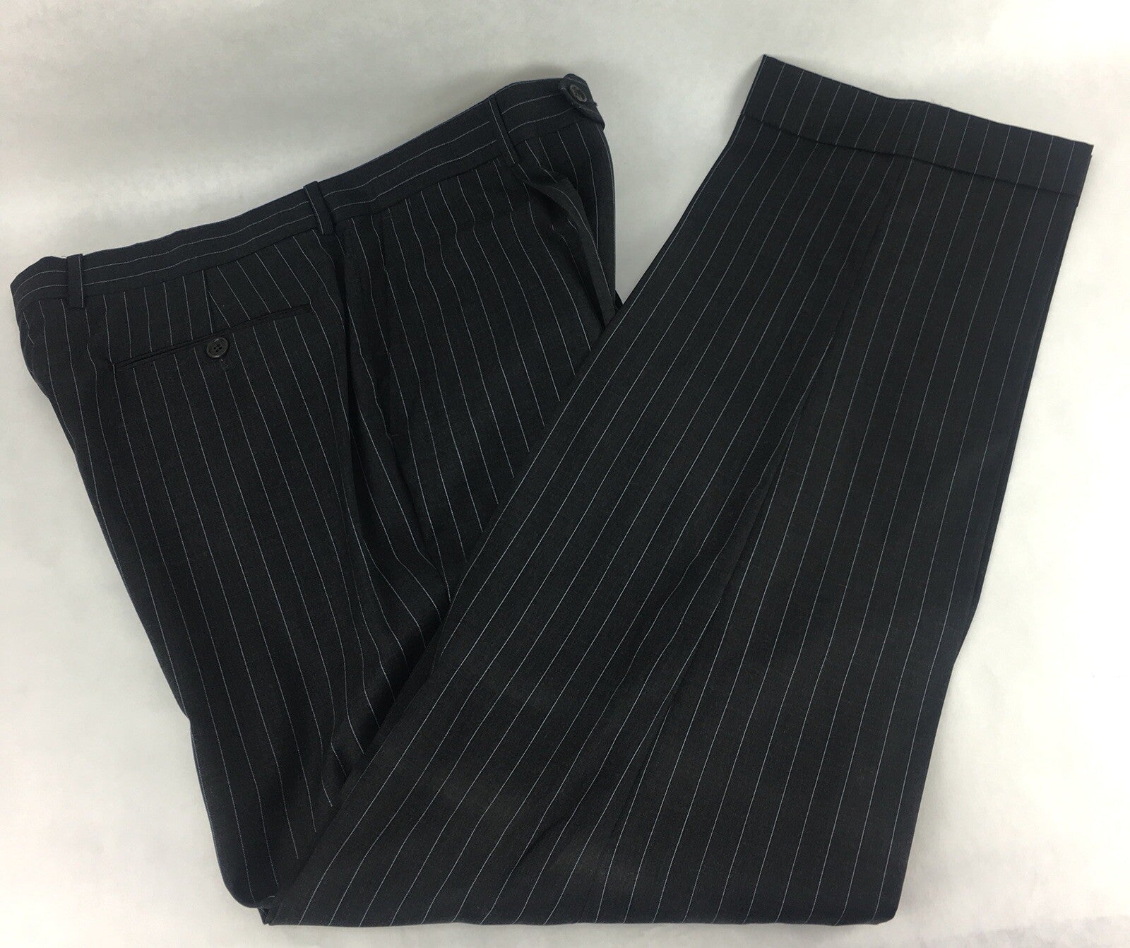 Cerruti 1881 -  2 Piece Suit - with Trousers -  Wool size 44 US 52 IT XL
