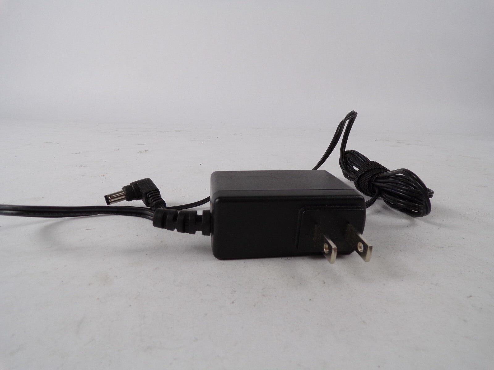 Genuine D-Link AF0605-B Output 5 V 1.2 A Power Supply Adapter A55