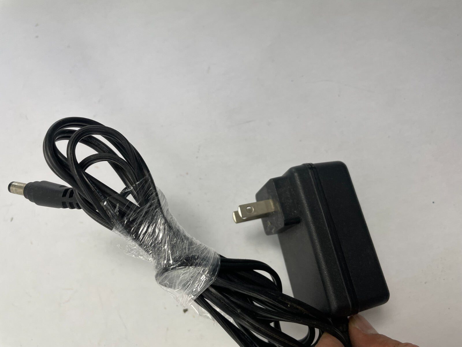 Geniune Linksys MT15-5050250-A1 Output 5 V 2.50 A Power Supply Adapter B01