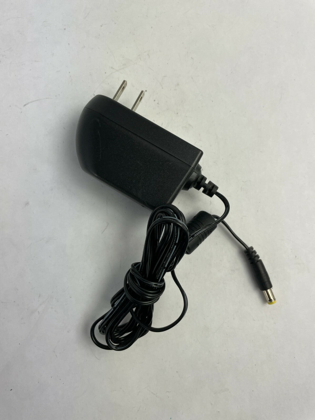 Genuine Sunny SYS1298-1815-W2 Ac Adapter Output 15V 1.0A PowerSupply Adapter A74
