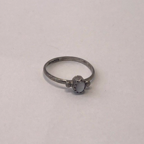 Dainty Native American Minimalist Mother Pearl 925 Sterling Silver Ring Size 5