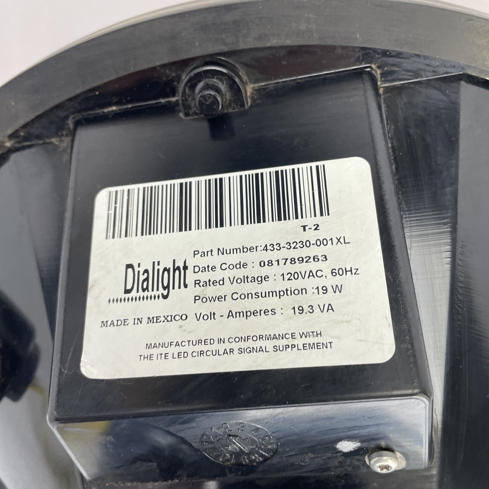 Dialight 433-3230-001XL Yellow LED Circular Traffic Signal Light 12" 120Vac 60Hz