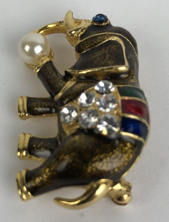 Vintage Beautiful Rhinestone Pearl Brooch Lapel Pin Elephant - LOOK