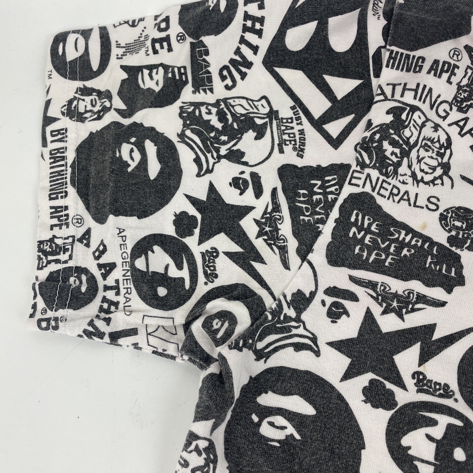 A Bathing Ape BAPE Men's All Over Graphic Logo Crew Neck Short Sleeve T-Shirt L