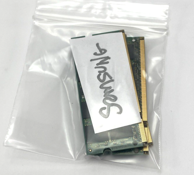 Samsung 2GB 2Rx8 PC2-5300S-555-12-E3 DDR2 RAM 200 PIN SODIMM x 3