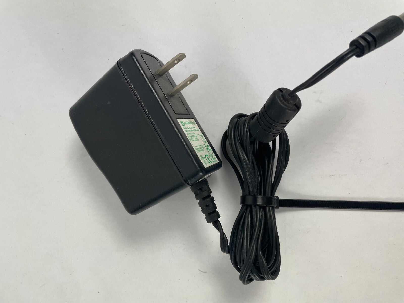 Genuine JentecTechnology AG2412-B Adapter Output 12V 2A Power Supply Adapter A60