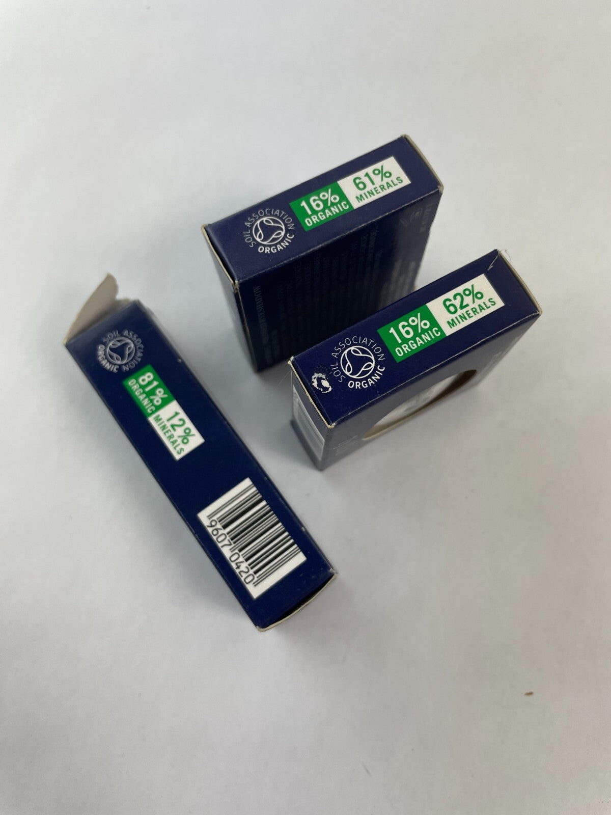 NYR Lipstick Organic Argan Oil Antioxidant Nourish and Mineral Pressed Eyeshadow