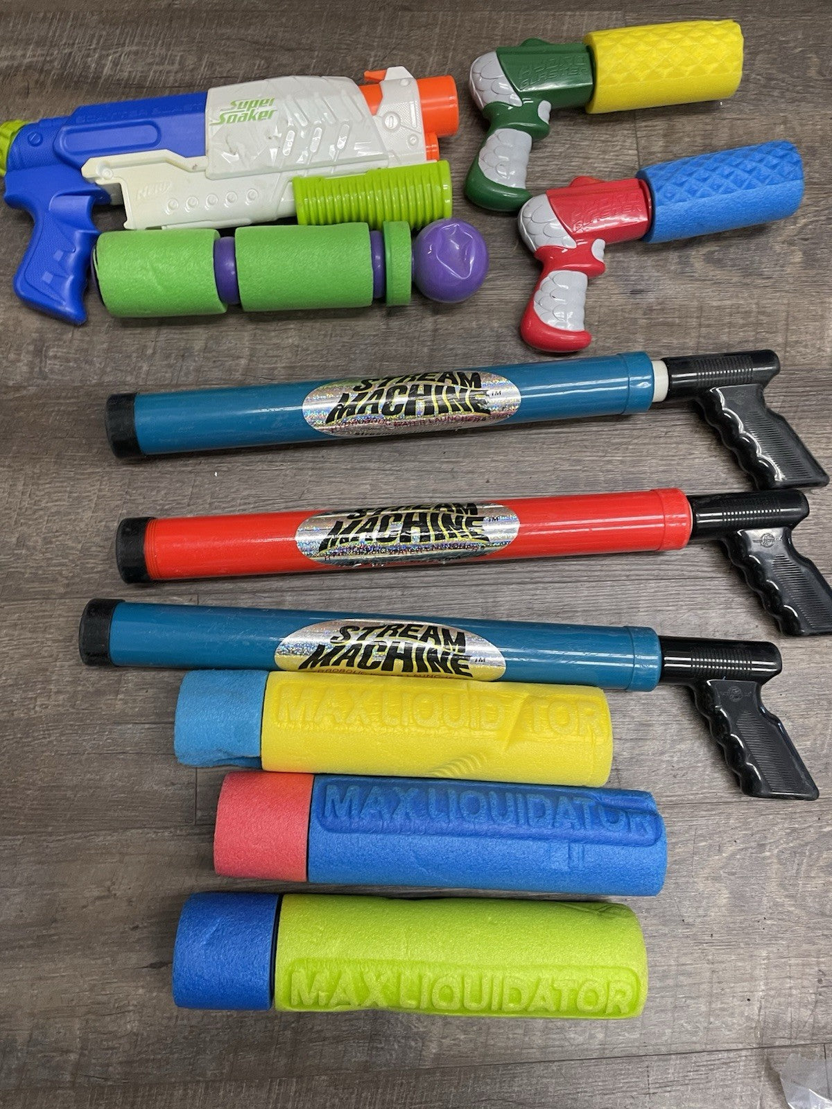 Lot of 10 : Water guns -  STREAM MACHINE 16"  WATER LAUNCHER assorted