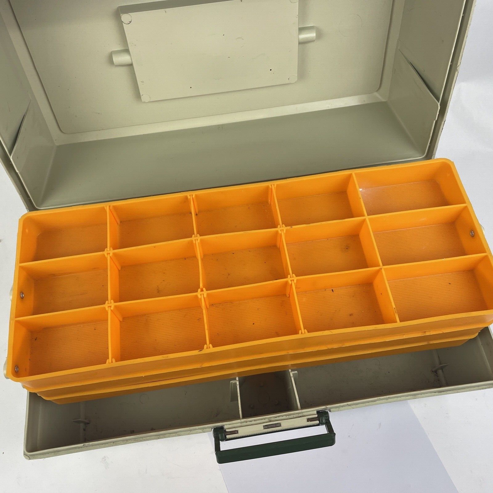 Vintage Rebel 600 Hard Plastic 3 Tray Fishing Tackle Gear Lure Box - VGC LOOK