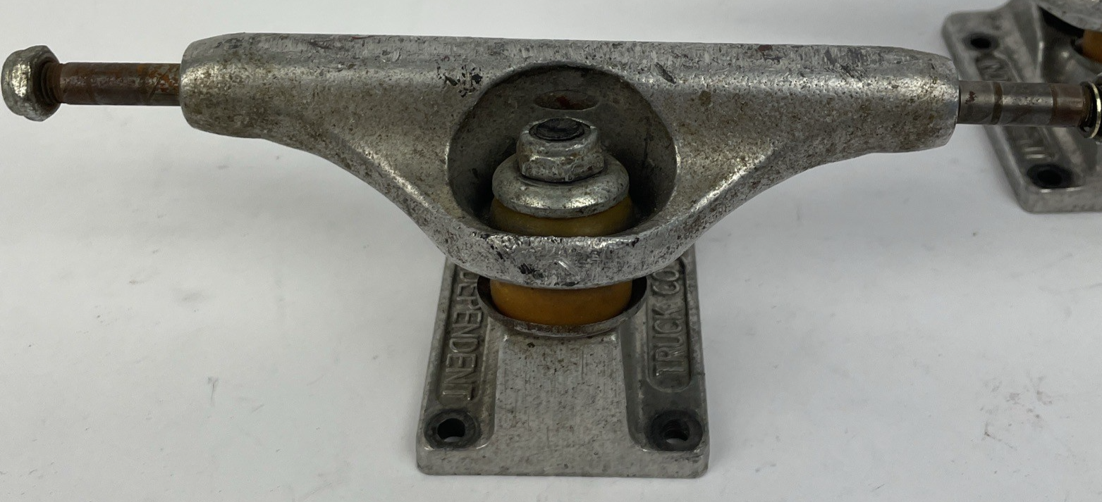Independent OG Iron Cross polished Standard 139 skateboard trucks for 8-inch decks with mounting hardware included.