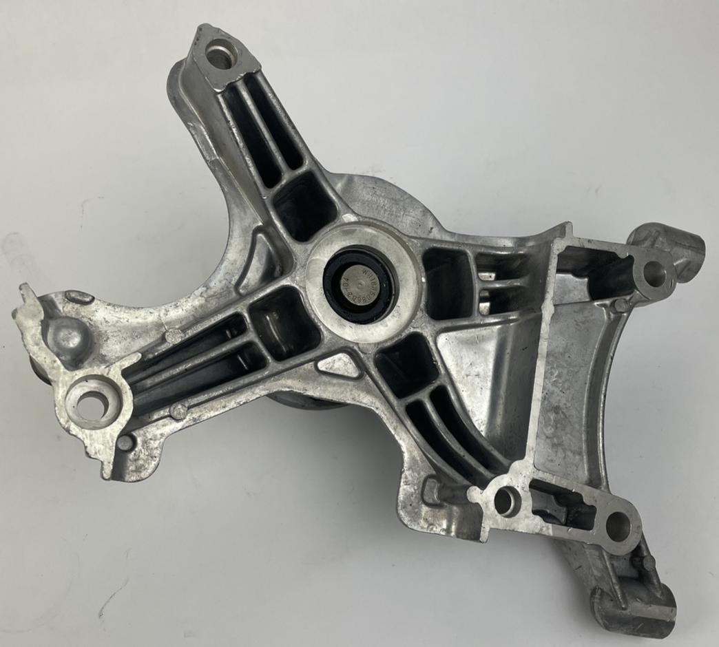 Toyota Sequoia fan pulley bracket 4.7L 2001-2004