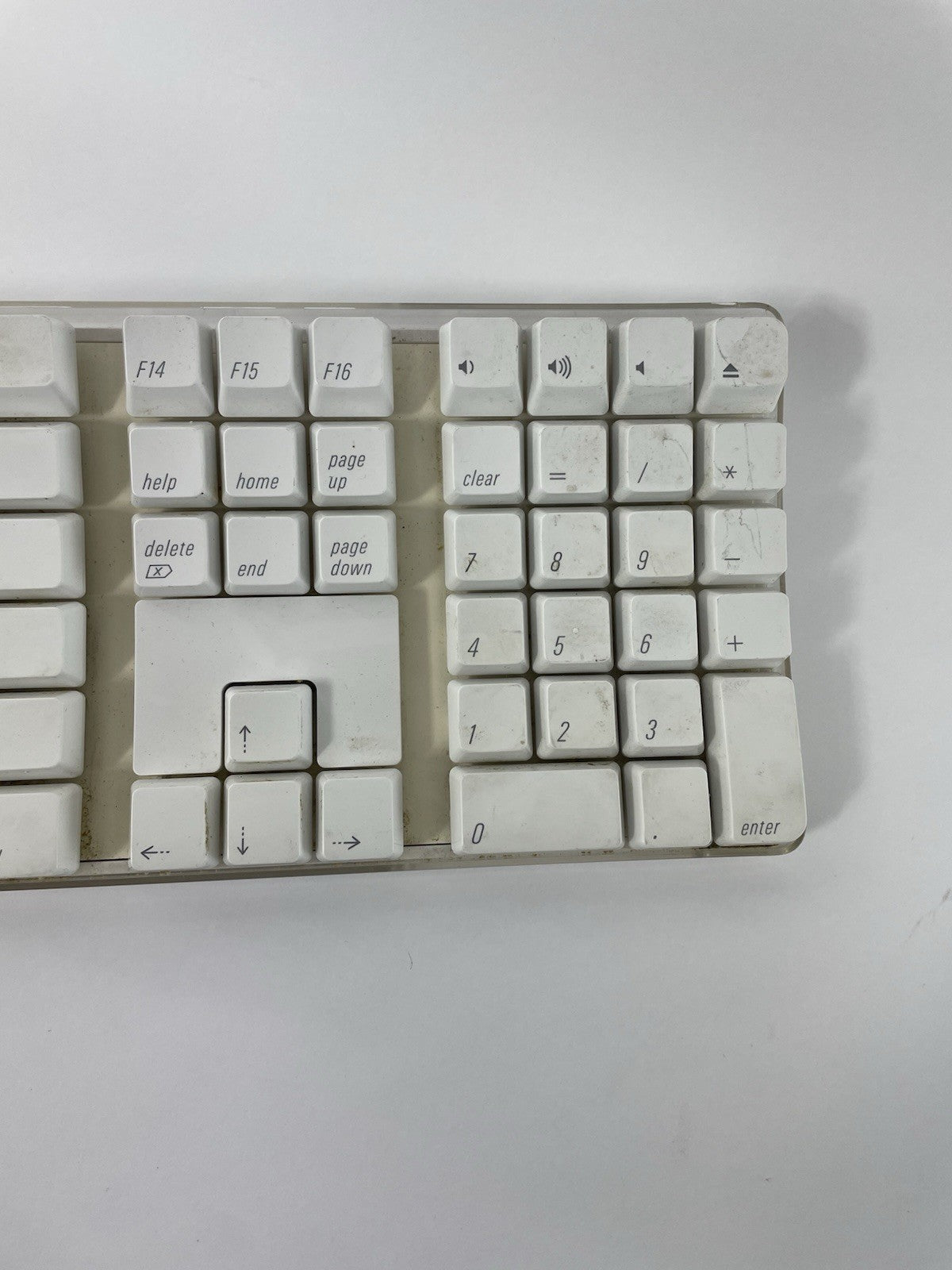 Apple Wireless Keyboard w/ Numeric Keypad A1016