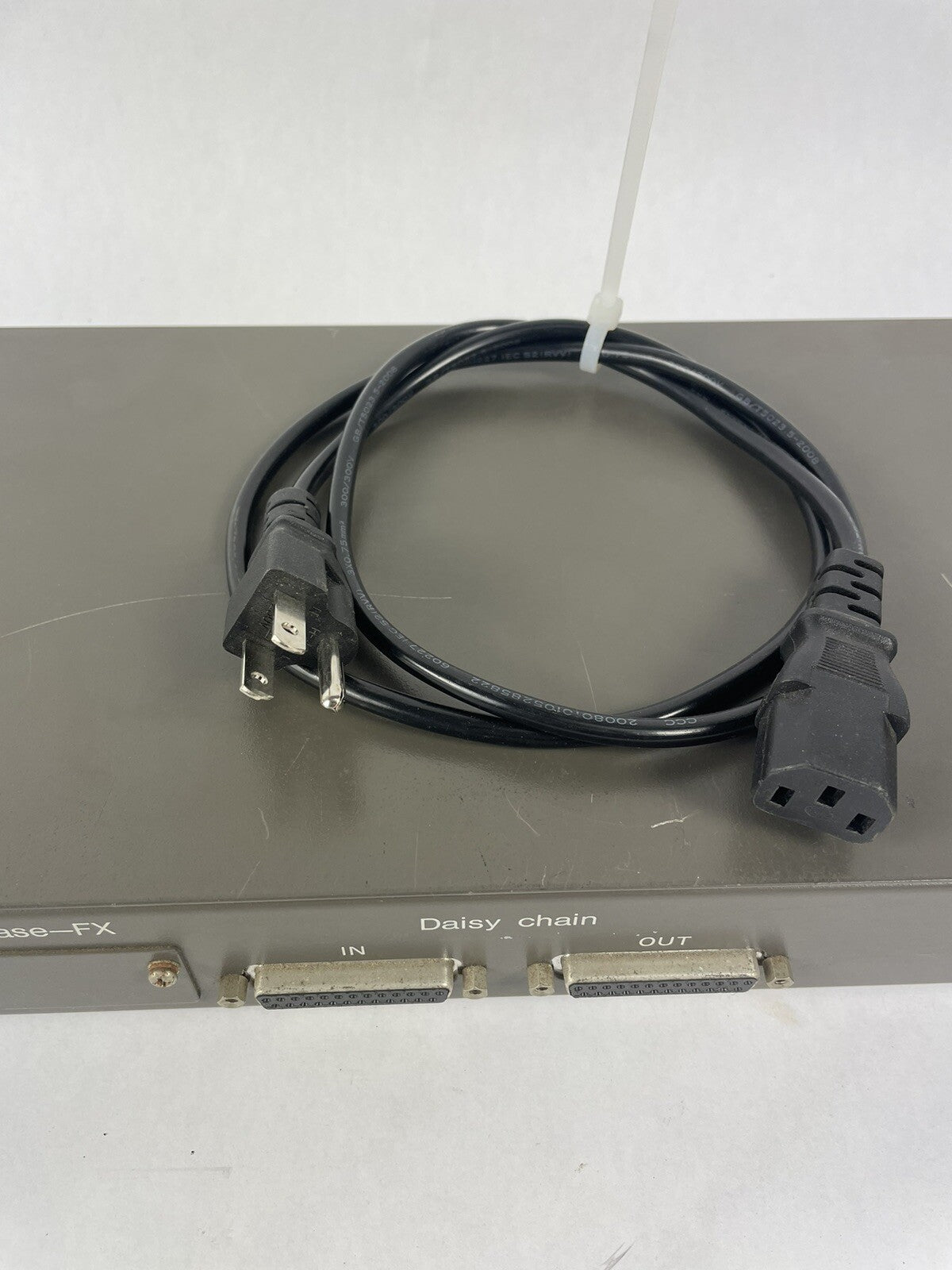 Switch D-Link DFE 832STX 32 port  External HUB 32 Ports 10/100 Dual Speed